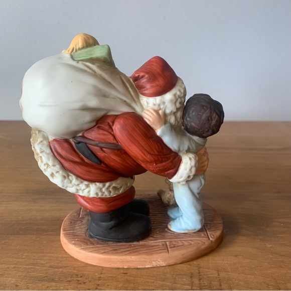 Vtg Homco Figurine A Hug From Santa With Little Boy & Teddy Bear, 5261 Christmas - Picture 4 of 9